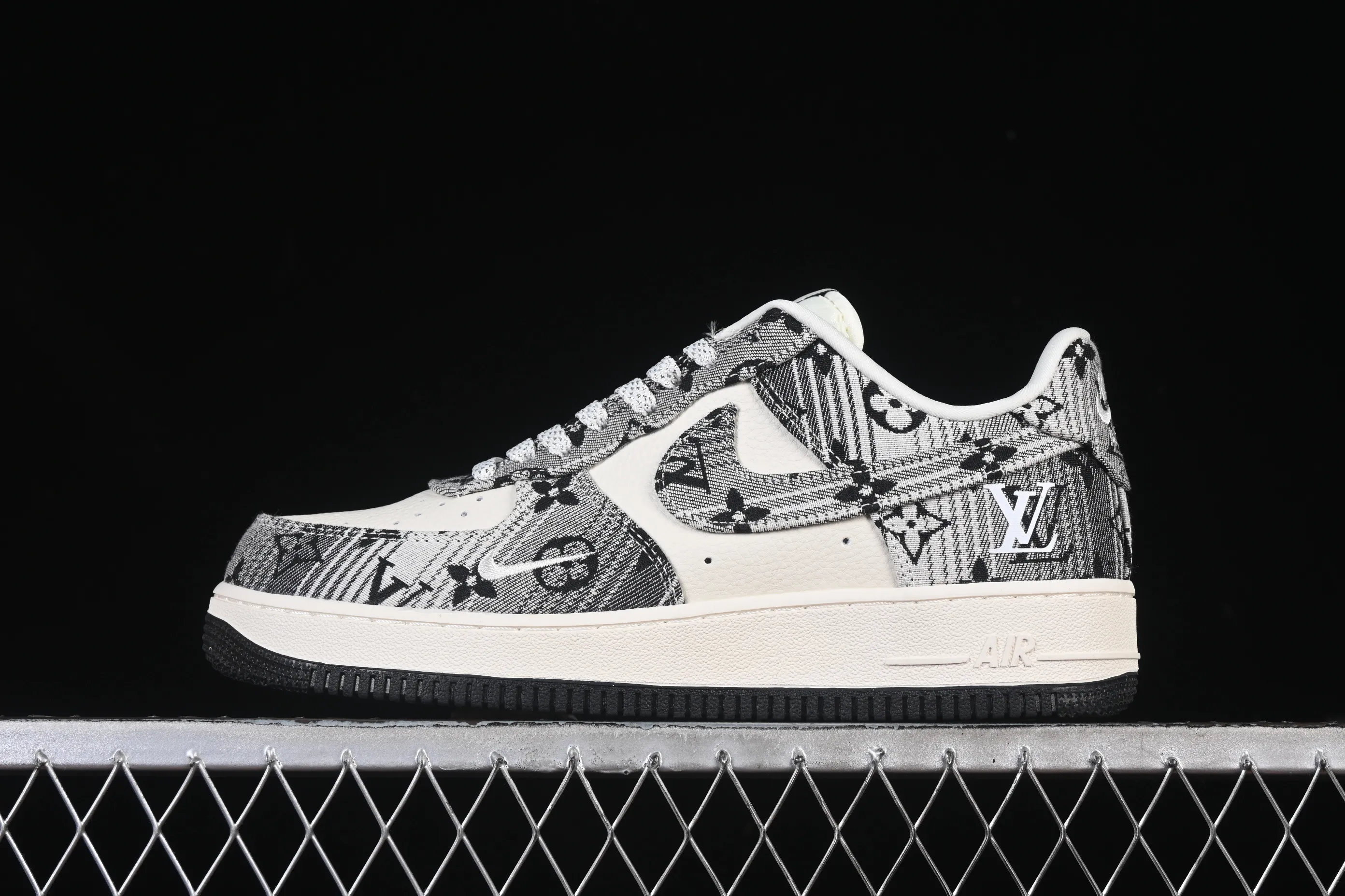 All categories Nk Air Force 1 Air Force series Nk Air Force 1 Low Air Force low-top Nike Air Force 1'07 Low LV joint gray floral cloth Air Force 1 low-top casual sneakers DF0188-077